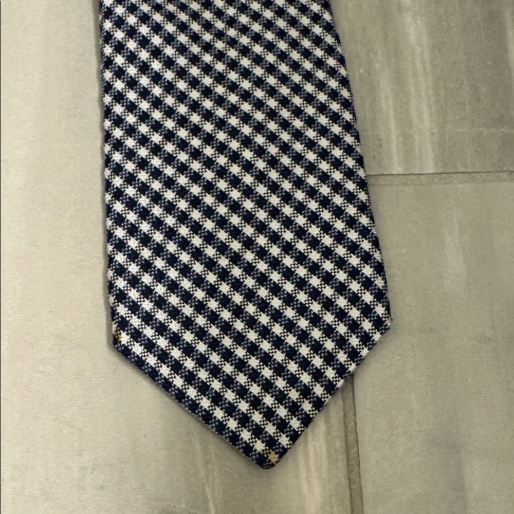 Hart Schaffner Marx Navy and White Checked Houndstooth Tie